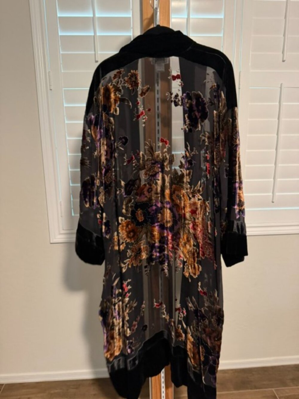 Aris A. Vintage Flower Print Silk Velvet Burnout Duster Jacket - Plus Size - Picture 2 of 6